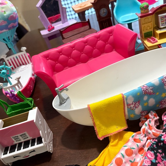 Colorful Dollhouse Furniture Set - Picture 3 of 6